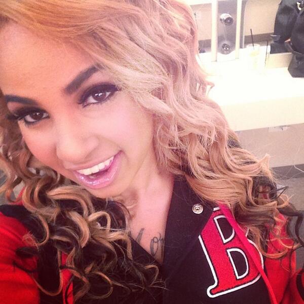 iculdassfuckyou's tweet photo. its me bitches http://t.co/N83tY3mhTI