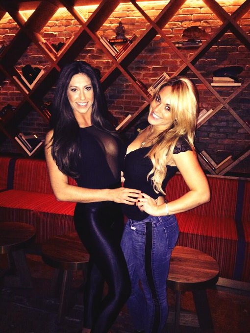 Date night with my girl at @Sofipublichouse #mondayfunday http://t.co/77uZPRCE8g<a class="tags" target="_blank" title="On Twitter" href="/?out=eyJ0eXAiOiJKV1QiLCJhbGciOiJIUzUxMiJ9.eyJpYXQiOjE3MjM3MzczNTIsImlzcyI6InR3cG9ybnN0YXJzLmNvbSIsIm5iZiI6MTcyMzczNzM1MiwiZXhwIjoxNzU1MjczMzUyLCJyZWRpcmVjdF91cmwiOiJodHRwczovL3R3aXR0ZXIuY29tL1NvZmlwdWJsaWNob3VzZSJ9.eXHIxw3SDrqTBXl5rwCCD1NGf2dISguxaqQgsmIIASvYImL0pO6cC1w6ITeM3uGiEDkQKgA8GyPYzJnR7GcrkQ">@Sofipublichouse</a><a href="/tag/mondayfunday"class="tags">#mondayfunday</a>