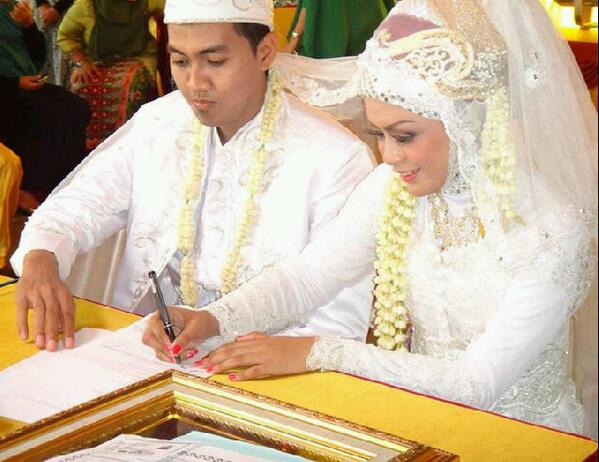 Akhirnyaaa <a href="/TweetNikah/">@TweetNikah</a>