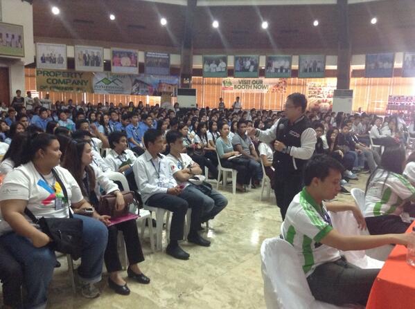 rodmagaru's tweet image. Motivational Speaker, from @TV5manila  @chinkeetan now discussing, "Finding Your Passion." #2LaBS