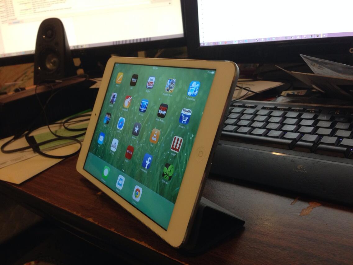 BZAiV4gCUAAxUCA.jpg:large