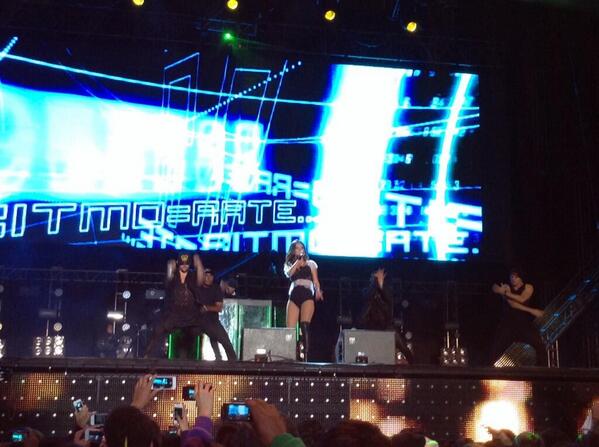 QuePobresTanRICOSfan tweet media