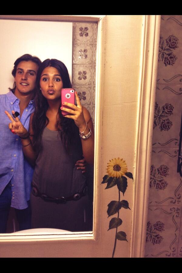 Martamu94's tweet photo. Buenisimos dias al mejor cumpleañero de todos!!!!! Que tenga un super dia guapetonn @fernandocampayo loveuu❤🎂 http://t.co/WRn0Cekdnz
