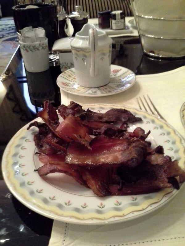 MarshaCollier's tweet image. @hashtracking Why yes, I did - #bacon in Paris  @davepeck @lttlewys @steveGOgreen #hashchat