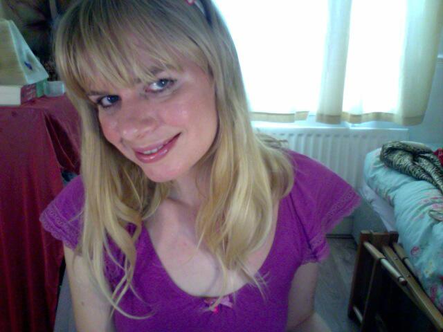 I'm on cam now at #AdultWork.com. Come chat to me FREE to see what I'm like ;)! http://t.co/gGFUWhBMtO<a href="/tag/adultwork"class="tags">#AdultWork</a><a href="/tag/hairybush"class="tags"><span>#hairybush</span></a>