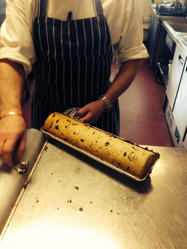 dellamschef's tweet image. @Barnackchef @BillyReid66 #walnutbread
