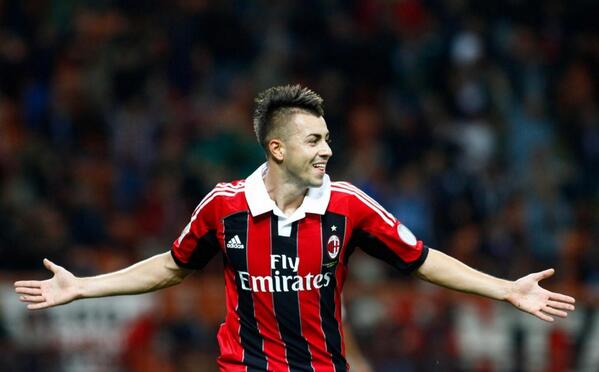 FPanzica's tweet photo. @OfficialEl92 @MilanNewsit @acmilan ElShaa Torna Più Forte Di Prima , Abbiamo Bisogno Di Te! http://t.co/0HBXvgjXt2