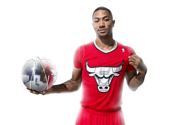 ComplexBets's tweet photo. An official look at all 10 @adidasHoops BIG Logo Christmas @NBA Uniforms. http://t.co/a1Z8VAuORL #NBABIGXmas http://t.co/5YNLmSPcaM