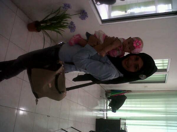 mimi_sadam's tweet photo. Maen kkntr mimi http://t.co/W0I5UaLQIv