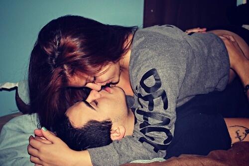 _cbbt's tweet photo. —Quieres comer algo?
+Si, a ti. http://t.co/OQg21yJHya