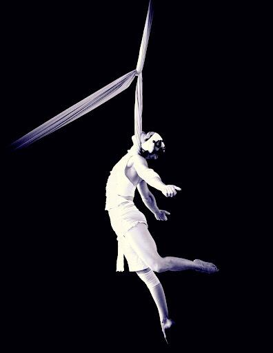 Summerhallery's tweet photo. A wee extra treat for you guys attending our #BeerFest on Sat! Sarah from @Paprdollmilitia performing on aerial silks http://t.co/OyGKuReubw