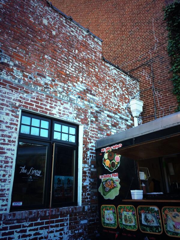 livery_lex's tweet image. Food Truck... The Livery... Now! #yum #liverylex #lexington #foodtruck