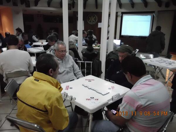 ClubRotarioQro's tweet photo. 2do Torneo de Dominó "Casa de la Amistad" 9 noviembre 2013 http://t.co/vkUhJerwUi