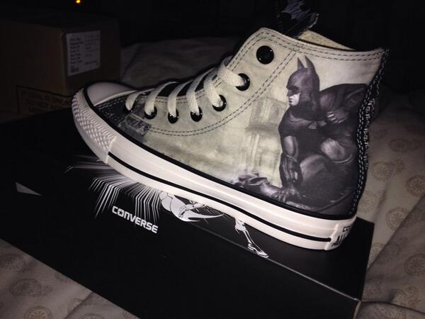 actionrjackson's tweet photo. My new limited edition converse courtesy of @JordanDarwin4 💕 http://t.co/22C44ZYw9G