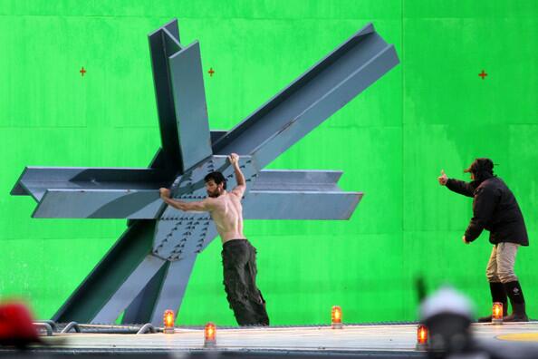 BehindCam's tweet image. Henry Cavill in "Man of Steel".