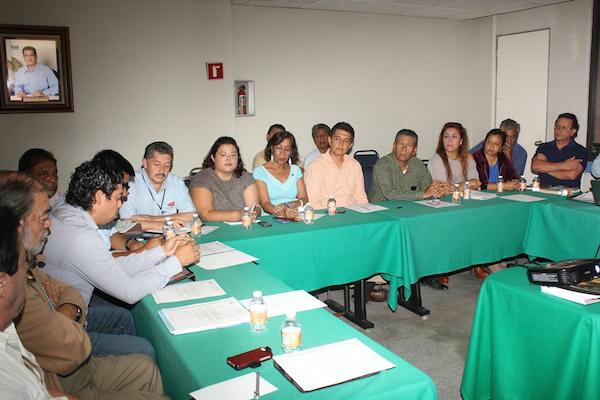 Se reúne <a href="/ArcosCatalan/">David Catalan-Arcos</a> con el consejo ciudadano municipal de desarrollo urbano con quienes compartió el proyecto...