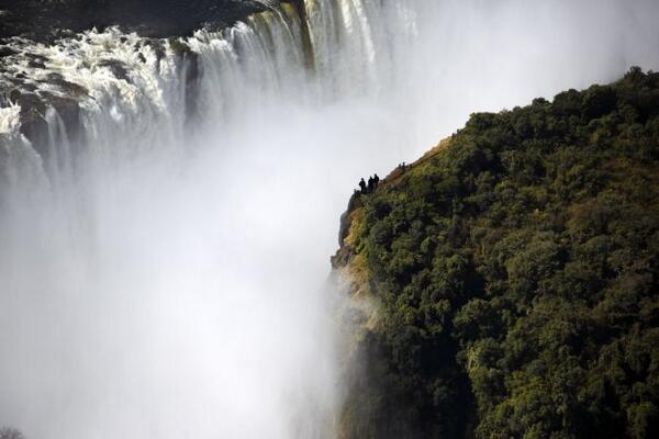 el_pais's tweet photo. 10 lugares imprescindibles para 2014 http://t.co/KW20OA6mw0 Fotogalería en @ElViajero_Pais http://t.co/lO2Ep6fuhn