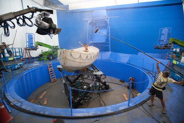 BehindCam's tweet image. This is how "Life of Pi" was mostly filmed.