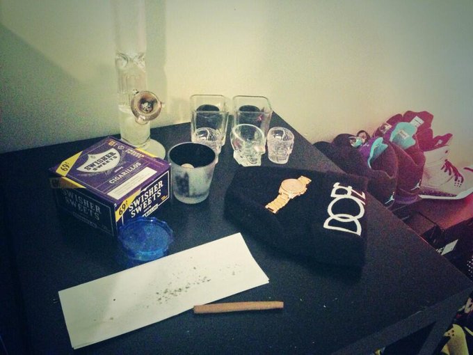 To the dome 😲💨 #GoodAfternoon blunt http://t.co/bOyhFpGQaW<a href="/tag/goodafternoon"class="tags">#GoodAfternoon</a>