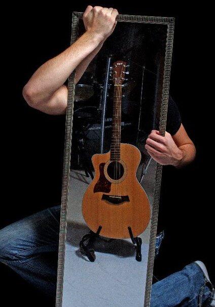 Reflections are fun. #guitar #mirror #art #photography