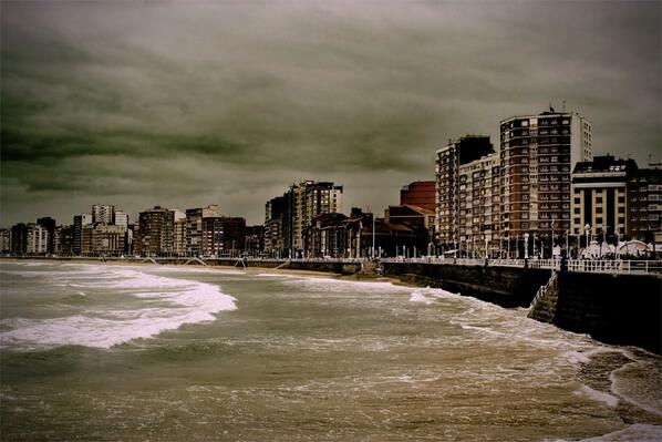 postureogijon's tweet photo. Y tanto... http://t.co/zzy8RD8rwc
