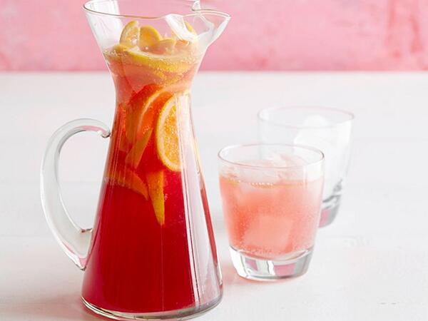 FoodNetwork's tweet photo. Recipe of the Day: Sparkling Cranberry Cocktail http://t.co/o53k5vripa. http://t.co/C6R7sImkkC