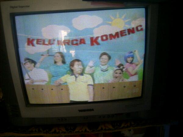 Keluarga komeng