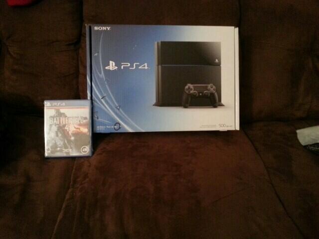 Just got my #ps4 and copy of #bf4 http://t.co/SB1hNqG3XU<a href="/tag/ps4"class="tags">#ps4</a><a href="/tag/bf4"class="tags">#bf4</a>