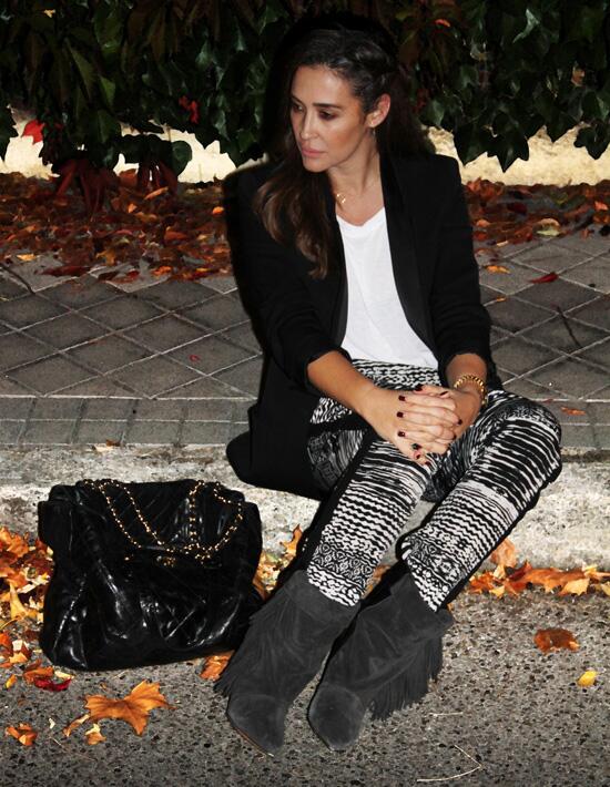 FansVickyMB's tweet photo. "Mis botines" http://t.co/uJfXQ7SckX. Nueva actualización en su blog @elle_es. Guapa, ¿verdad? @vickymberrocal http://t.co/Qh08o7E3Zn