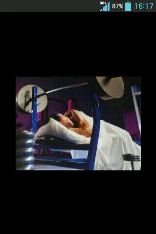 jesus010689's tweet photo. Mi cama http://t.co/JhvwyxvoL4