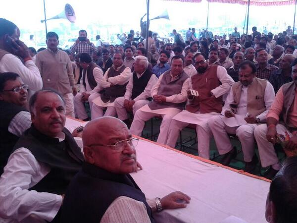 Interceptors's tweet photo. Bhoomi Pujan रैली स्थान : कोठी मीना बाज़ार , आगरा #MODIfyUP #AgraRally #NaMoInAgra @lkbajpaibjp @BJPGopalTandon http://t.co/pfHNIYllXK