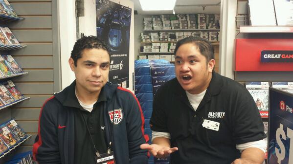 Vincogneato's tweet photo. Hijinx at the Colma Gamestop. #PS4 #IGNLaunchNight http://t.co/kqFZI0Pean