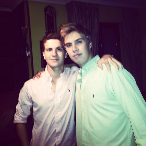 vicente_camu's tweet photo. Felicidades a un gran colega y mejor lince, esta noche es noche de práctica!!!! @arias094 http://t.co/aQHeSLRmfR