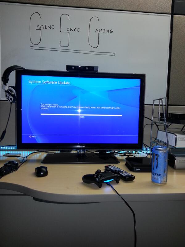 GMNGSNCGMNG's tweet image. Too impatient! #PS4launch #ps4problems