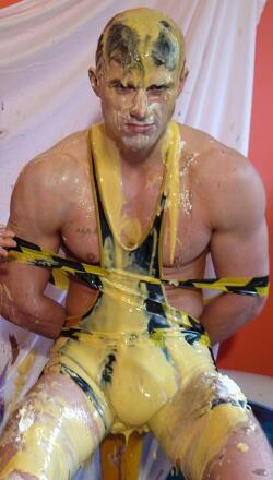#FF @aarongill1990 The new face,&amp; body of Gunge! #Ripped #Gunged