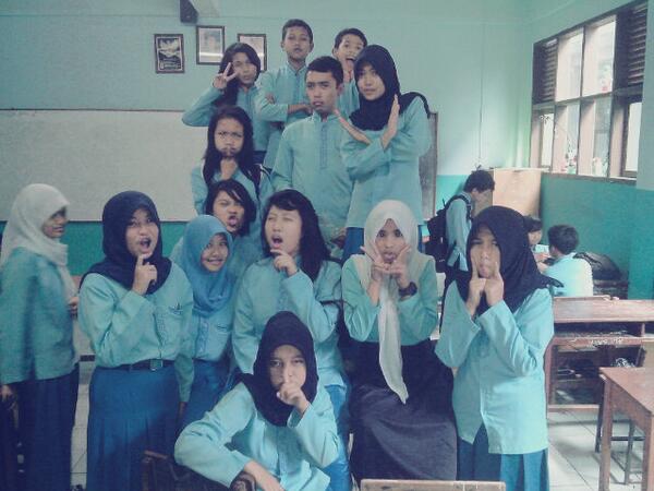 IX_i4214's tweet photo. <3rt @NabilahHasna : @IX_i4214 #face http://t.co/YPMIVaWSxS