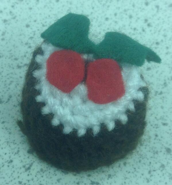 FalliTextiles's tweet image. Or make one of these #Attic24 get festive for Christmas with crochet