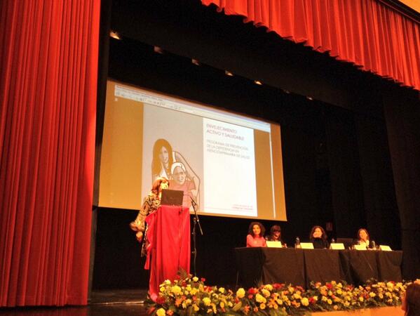 XEnfermaria's tweet photo. Isabel Redondo trabajadora social SAP Vite.  #Envejecimiento activo y saludable http://t.co/aRML1IKM53