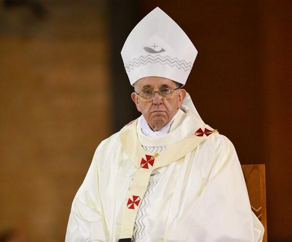 matt_t1's tweet photo. Papal Neutrality in the Culture War? Aka Pat Buchanan all sorts of pissed http://t.co/LgbMi0APhm http://t.co/uHgEe2eS0j