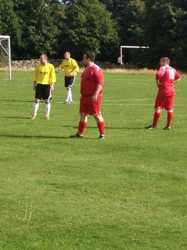 SundayChants's tweet image. A lunch-box-to-lunch-box midfielder.