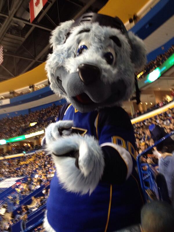 kdub2384's tweet photo. @LouieSTLBlues  I love you. #louiepics http://t.co/sDb7u4txk0