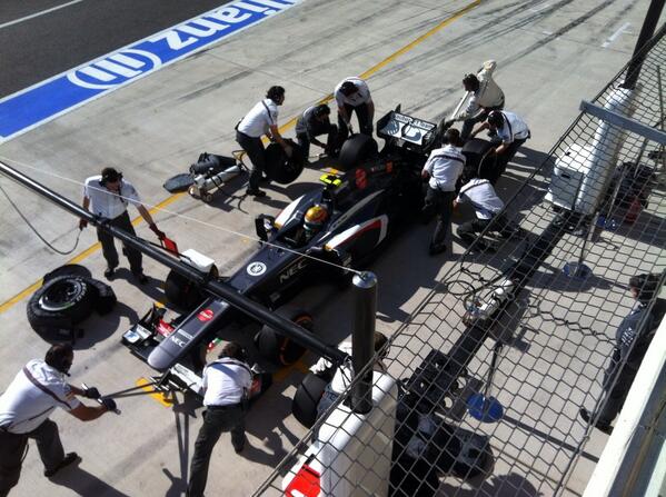 NetApp_Biz's tweet photo. .@officialSF1team goes further faster in the pit with @NetApp during #NetAppF1 Nice shot @wbeck74 http://t.co/xuaKdDw7Ut