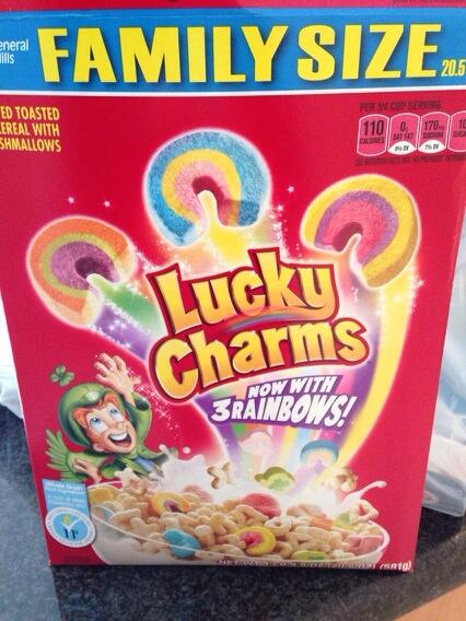 Sandralaraa's tweet photo. Stoping my Lucky Charms addiction has been hard #healthylife #americanfood http://t.co/zXLosC4BA1