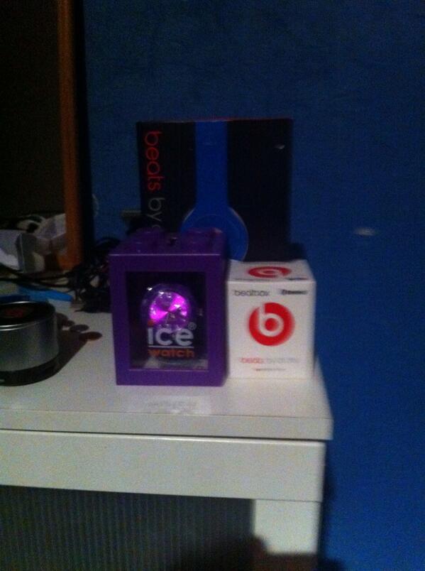 RobMillington9's tweet image. Treated myself #notesnotesnotes