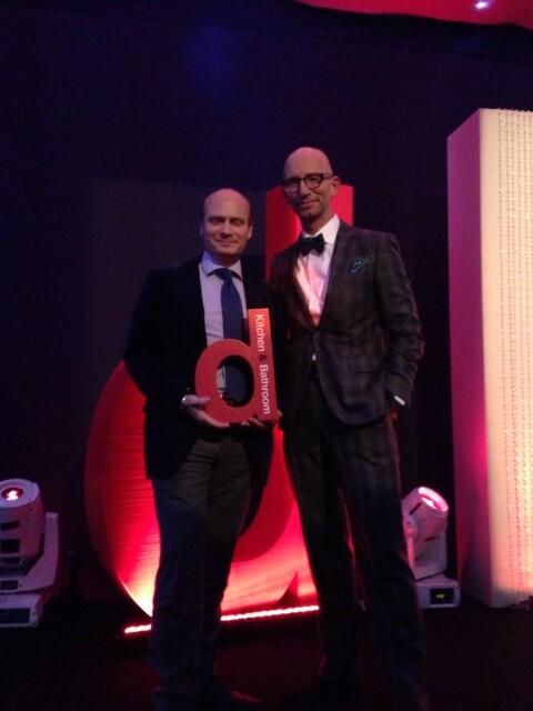 ChrSieger's tweet photo. @designerKBaward - thanks to the @DesignerOnline team to host such a great event and award us this unique prize!!!!! http://t.co/8VUWIf7cP3