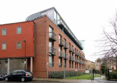 IconicPG's tweet photo. Desirable and modern one bedroom apartment in the heart of Islington! http://t.co/gBj540Mww6 http://t.co/VKatWeD01h