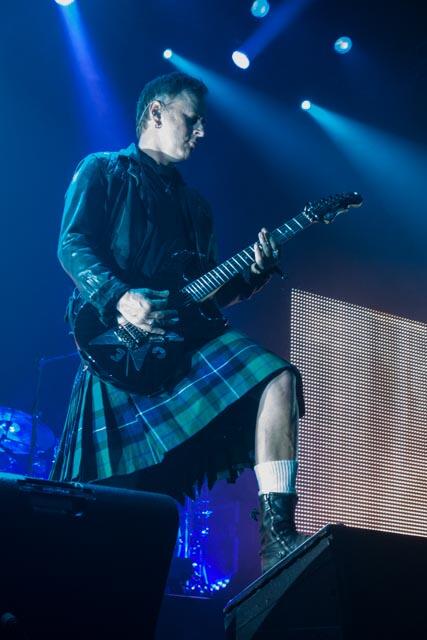 VaclavPantz's tweet photo. @AliceInChains Excellent show in Glasgow last night but...was Jerry a true Scotsman?! http://t.co/XBmd3rfXjy