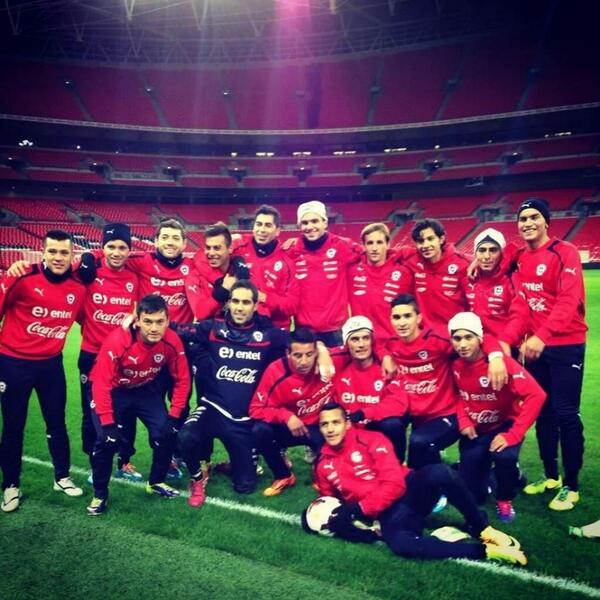 MalulaDFerG's tweet photo. #VamosChileMierda <3 . http://t.co/zxiVog5PFy