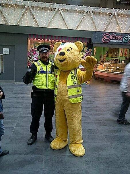 Urgent warning. In Birmingham tonight? Keep 'em peeled for this man. Seems to be taking money from everyone.