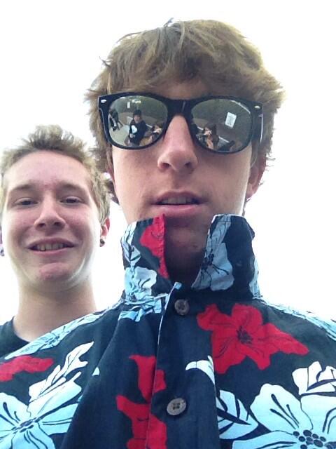 BennyBoopBbylon's tweet image. #popthecollar @ZachHodge_ #milkierthanthemilkyway #shades #alohafridays